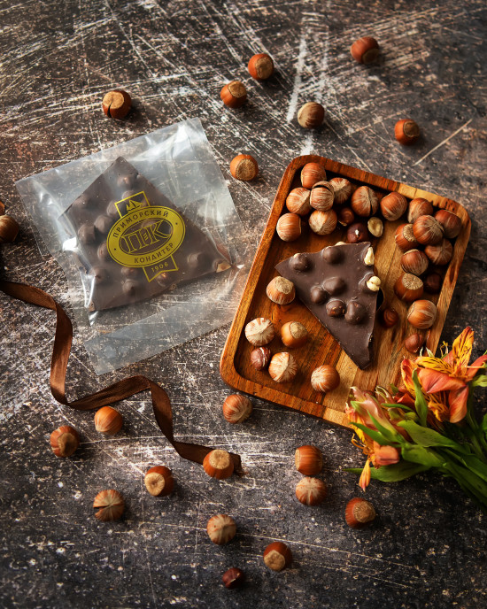 Тёмный шоколад LITTORAL с миндалём и фундуком!
